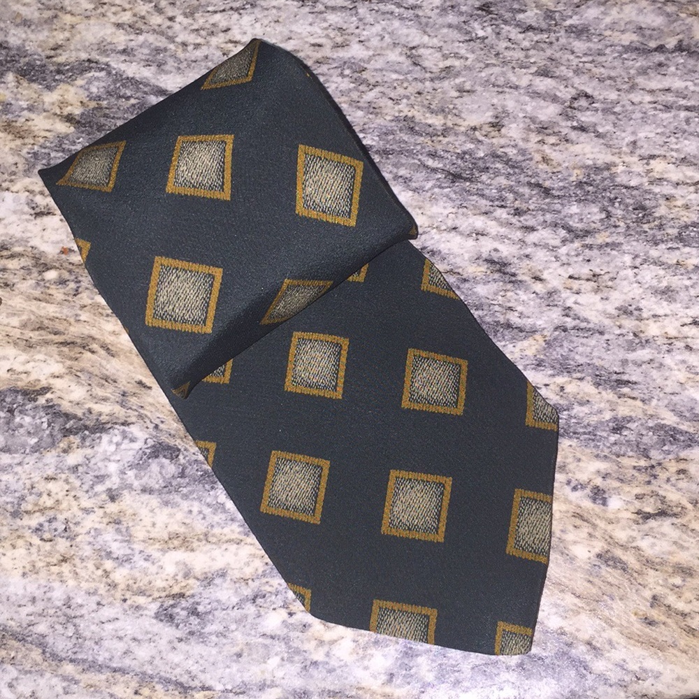 Giorgio Armani Men’s Tie - Picture 5 of 10